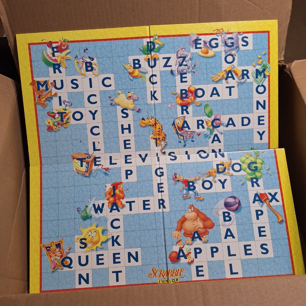 scrabble junior - Picture 4 of 7